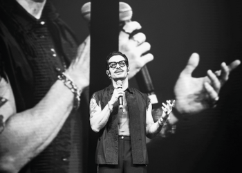 Gökhan Türkmen’in yorumladığı “Açık Adres” dijital zirvenin yeni sahibi