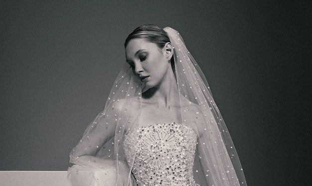 Elie Saab’ın Kışın Zarafetini Yansıtan “Winter’s Grace” Koleksiyonu Vakko Wedding’de