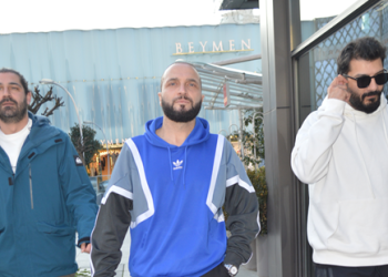 Benim de Herkes Gibi Ciğerim Yandı