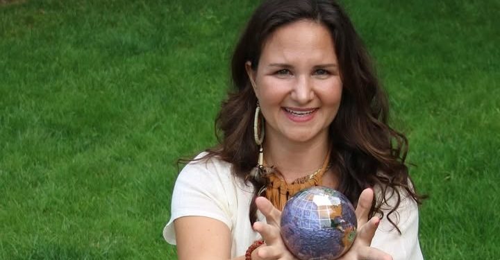 Merve Tüfekçi Emre: Işık frekansı ile gelen sağlık ve gençlik