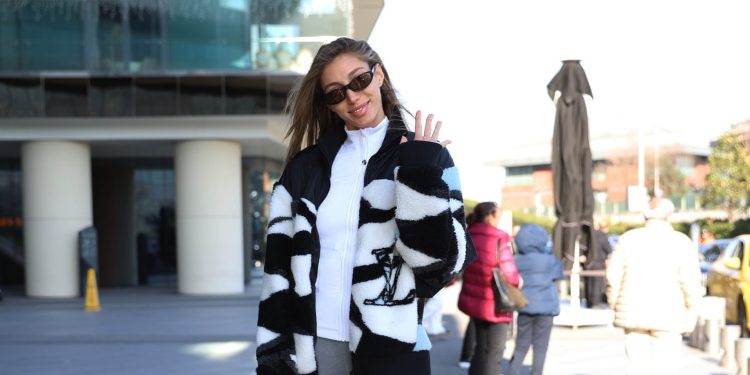 Sempatik ve kibar halleriyle de dikkat çekti