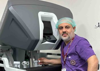 Prof. Dr. Ünal Aydın Da Vinci Robotik Tekniği ile ilgili bilinmeyenleri anlattı