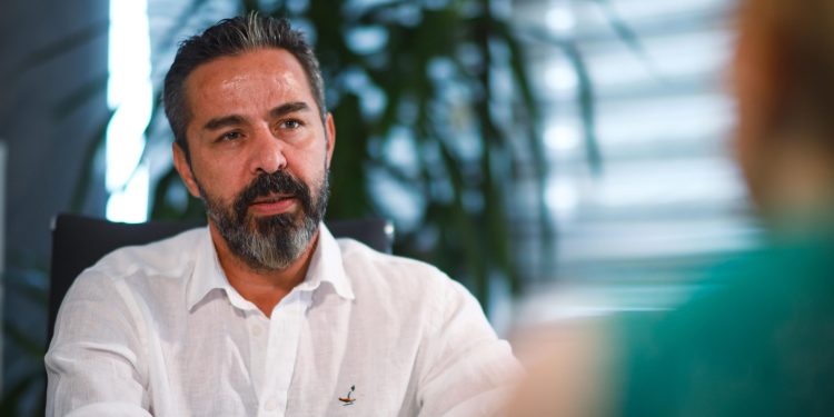 Uyku apnesine rinopasti ile çözüm desteği