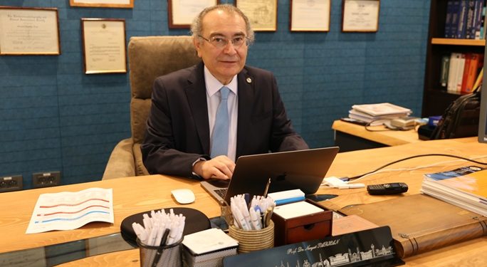 Çocukta tanrı kompleksi