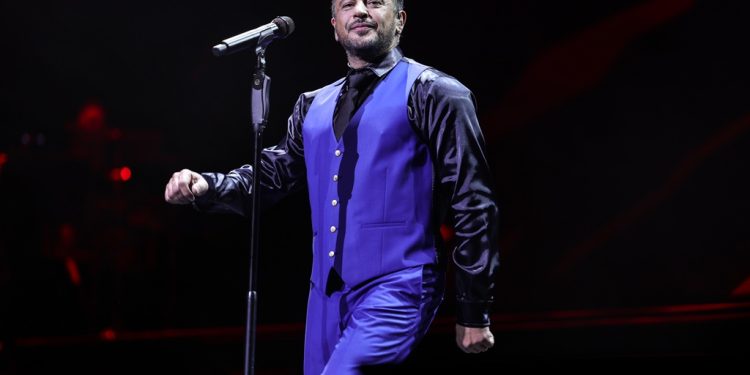 Emre Altuğ ile Masal Gibi Bir Gece!