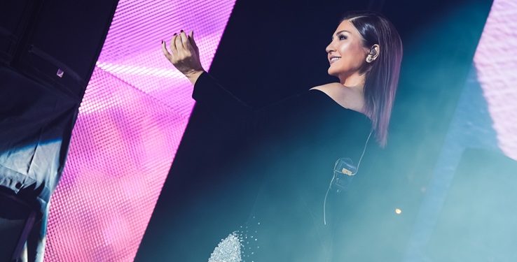 Sibel Can, Cahide Palazzo’da göz kamaştırdı