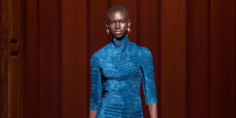 1925 – 2025: Zamanın Ruhu FENDI