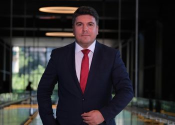 Avukat Selahattin Par: Uluslararası Hukukta Başarılı Bir Kariyer