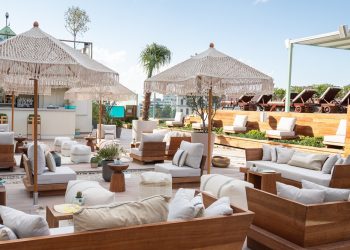 The Roof Anneler Günü Kahvaltısı İle Baharı Karşılayan Bir Kutlama