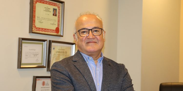 Prof. Dr. Özkan Demirhan: Kanser Pıhtı Riskiyle Geliyor: Belirtilere Dikkat!