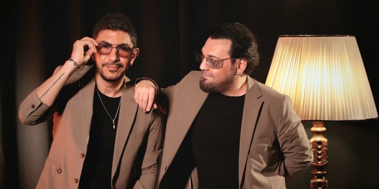 Otuz yıllık dostluk şarkıya döküldü…