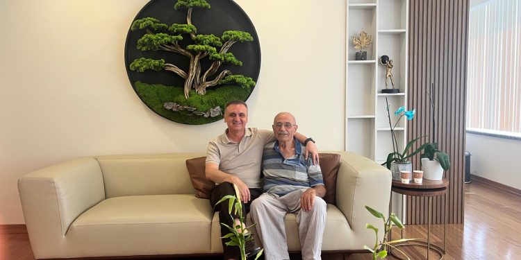 Ameliyatsız Mitral Kapak Tamiri ile Literatüre Aday…