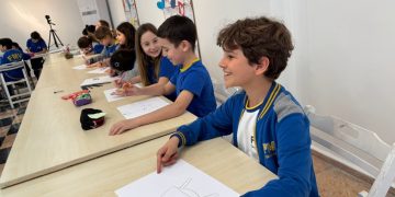 Çocukların Çizgileri İki Şehir Arasında Umut Köprüsü Kurdu