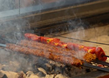 Onur Kebap’ta Adana’nın Pazar Ciğeri Geleneği İstanbul ile Buluşuyor