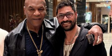 Mike Tyson’ın Boynunda Türk Tasarımcının İmzası!