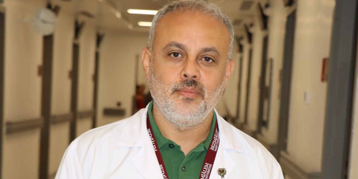 Prof. Dr. Ünal Aydın, “Boyun Ağrısı Şah Damarı Hastalığının Belirtisi Değil”