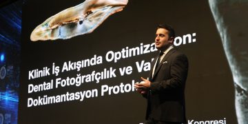  Dr. Dt. Kürşat Yılmaz: “Doğru dental fotoğrafçılık diş tedavilerinde güven, sağlık turizminde itibar açısından önem taşıyor” 